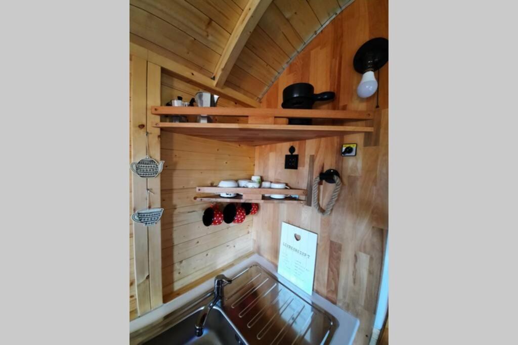 Autarkes Tiny House Mit Rheinblick Apartment Rumikon Екстериор снимка